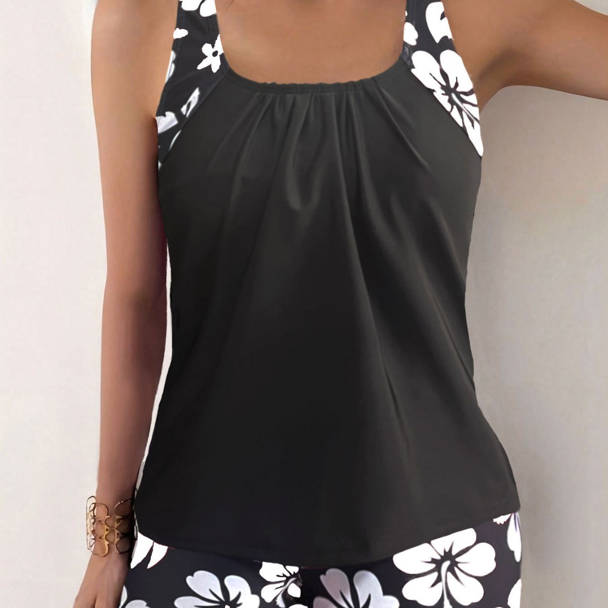 Tankini Wanita dengan Celana P - Shorts ulasan dan harga